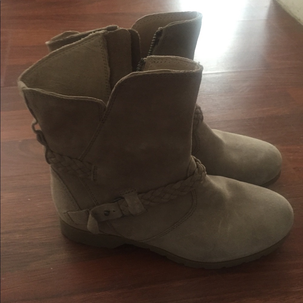 Teva waterproof boots